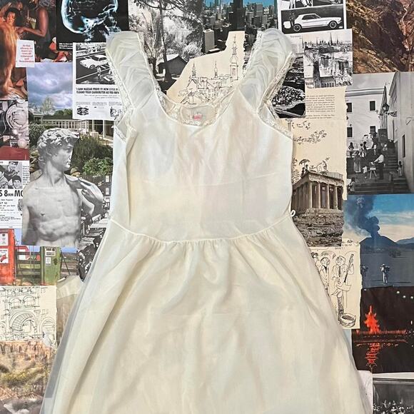 Beautiful vintage slip dress - Picture 6 of 6